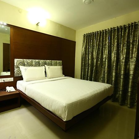 Greens Gate Chennai Bagian luar foto