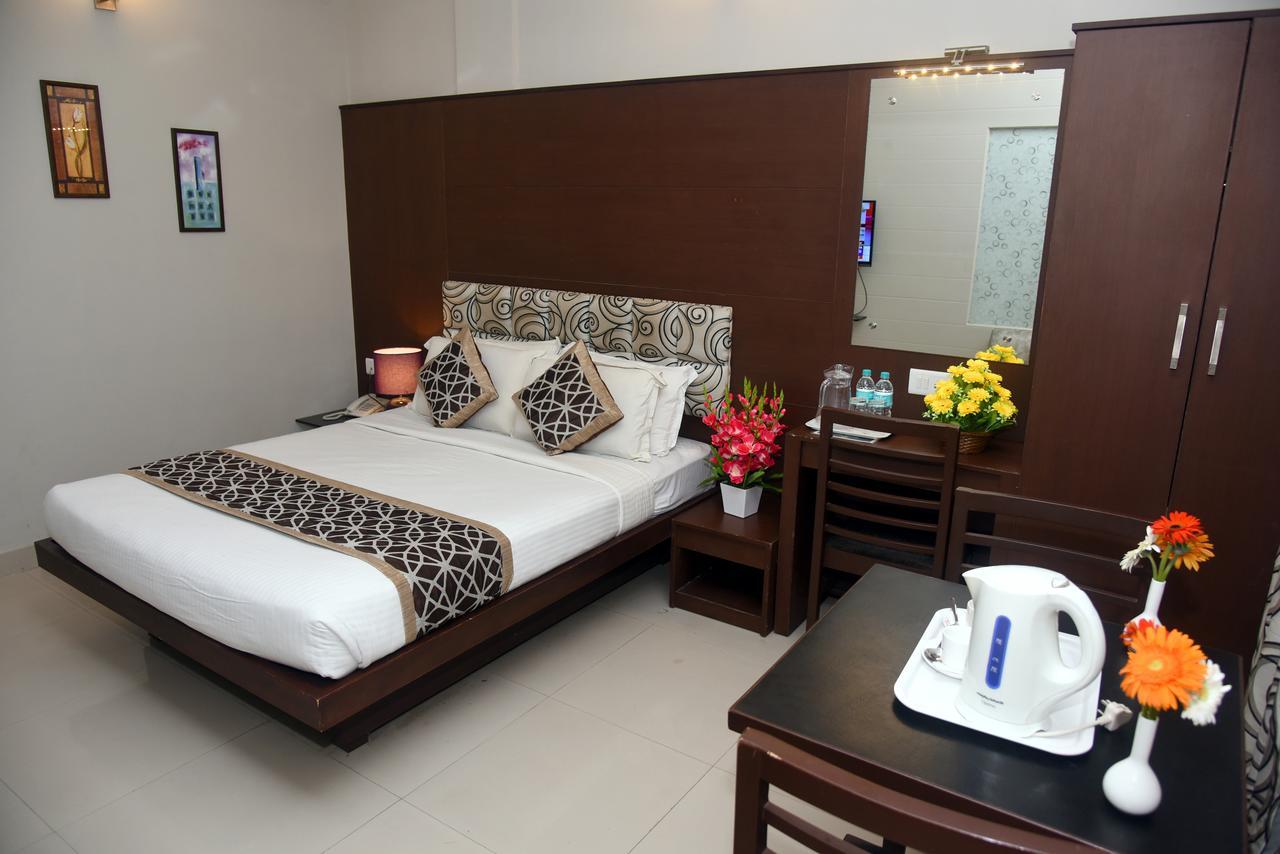 Greens Gate Chennai Bagian luar foto