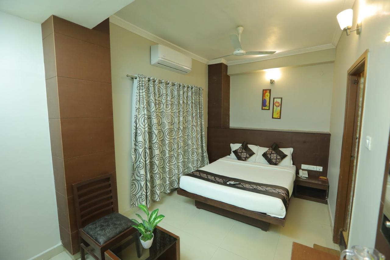 Greens Gate Chennai Bagian luar foto