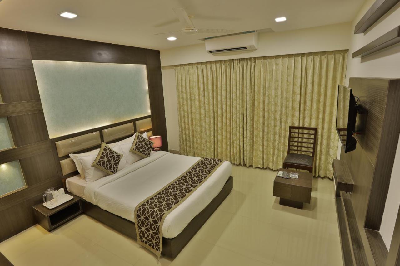 Greens Gate Chennai Bagian luar foto